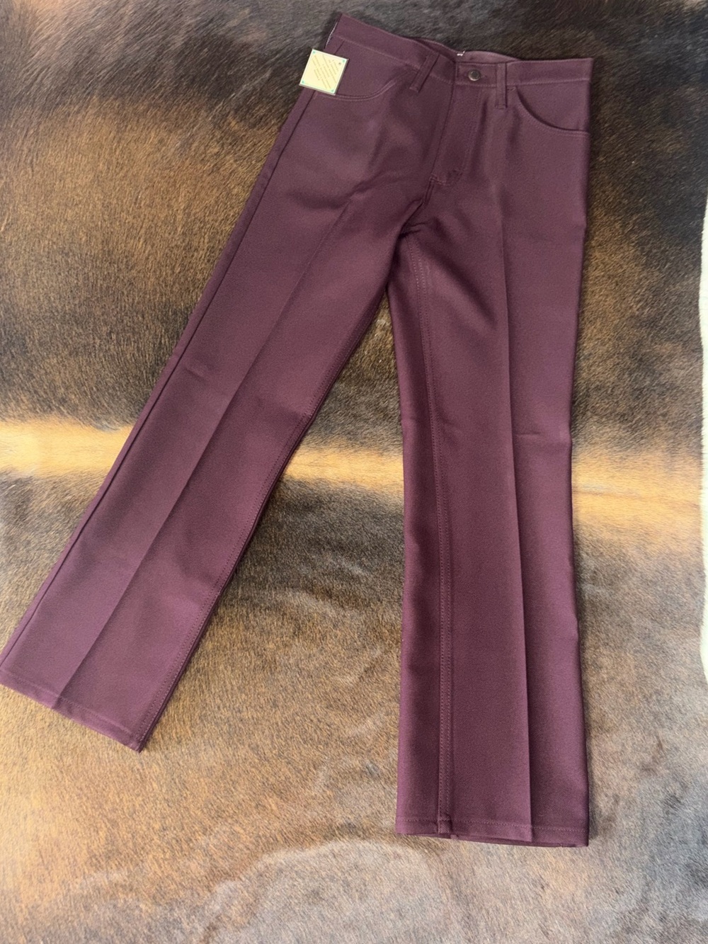 Wrangler Wine Colored Pants with Patch Detail - Picture 7 of 16